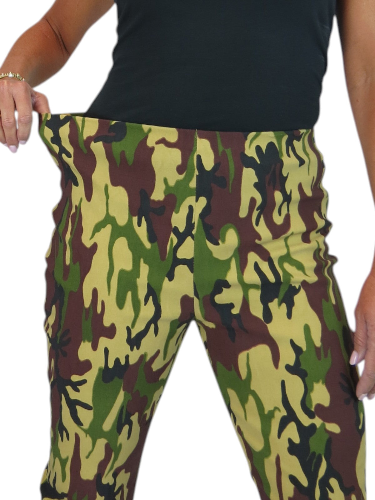 Women's Pull On Elasticated Waist Cropped Trousers Camo