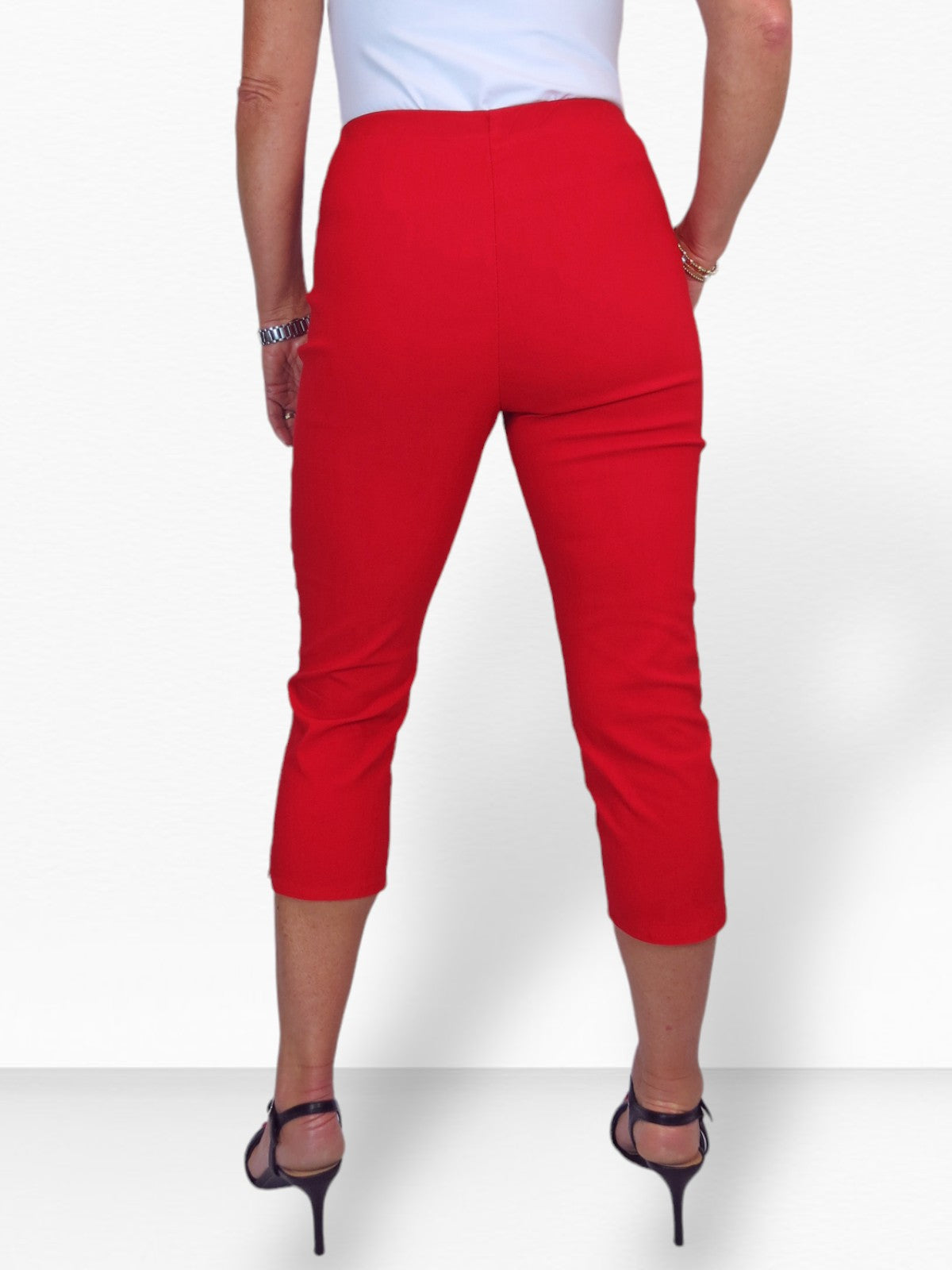 Women's Pull On Elasticated Waist Cropped Trousers Red