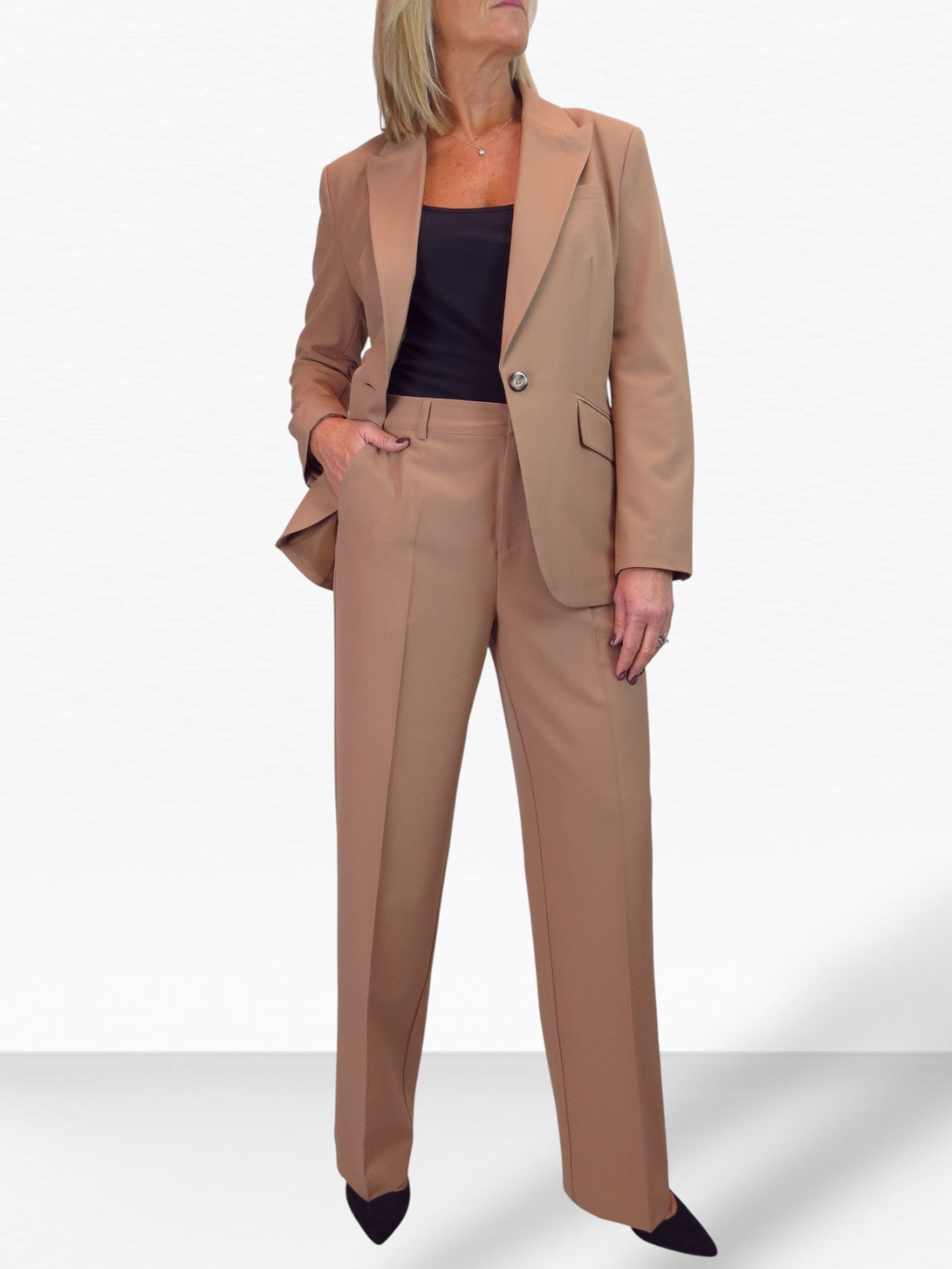 Smart 2 Piece Trouser Suit Tan