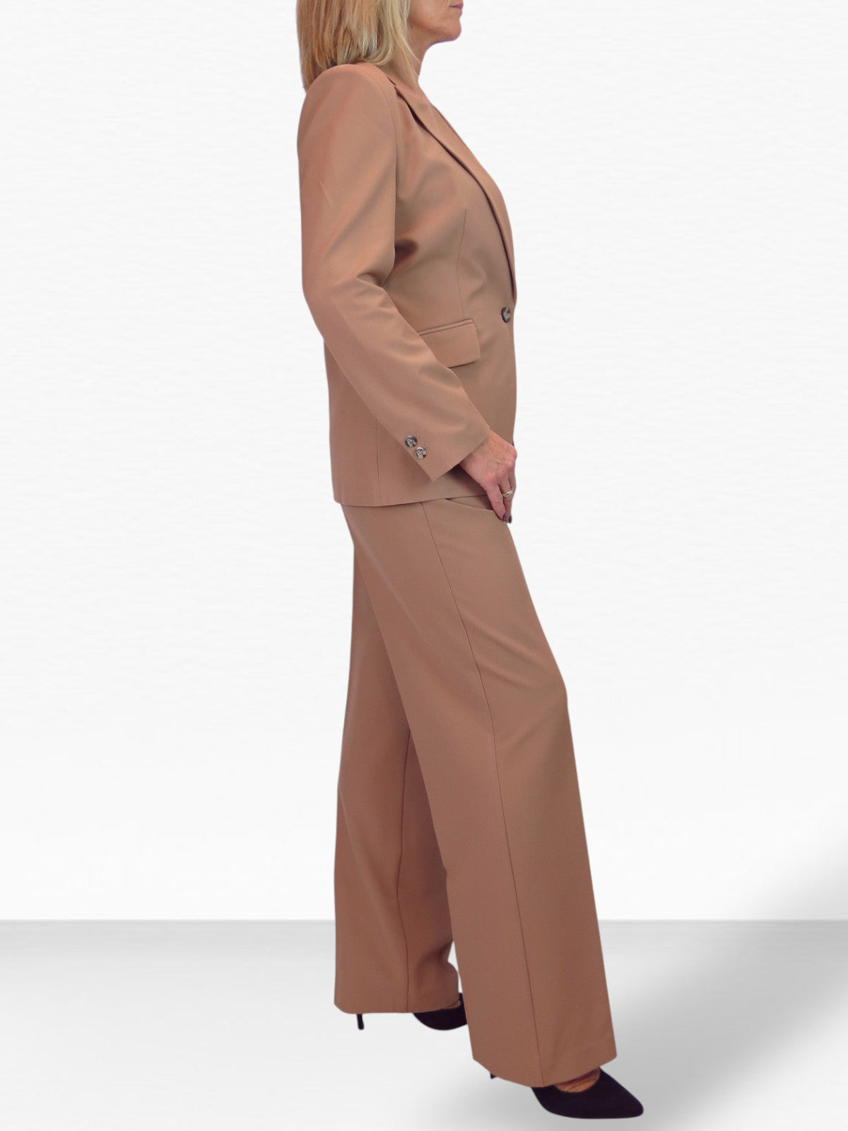 Smart 2 Piece Trouser Suit Tan