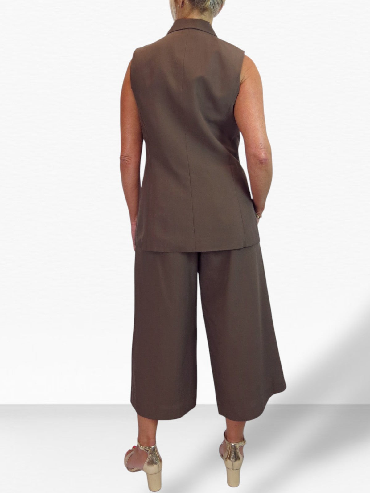 Smart Linen Look 2 Piece Waistcoat and Cropped Trouser Suit Brown