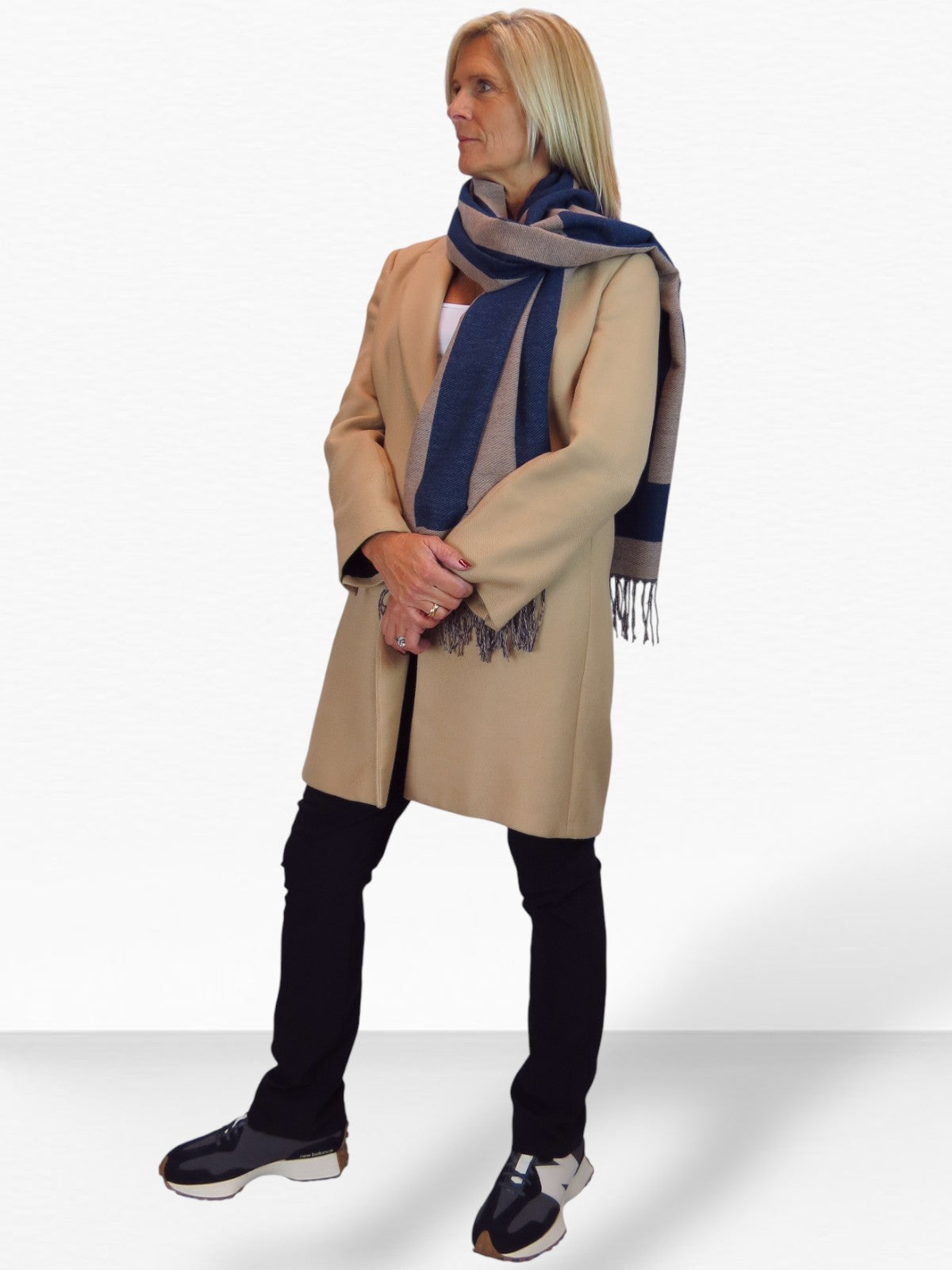 Wool Blend Geometric Design Scarf Navy Blue/Tan