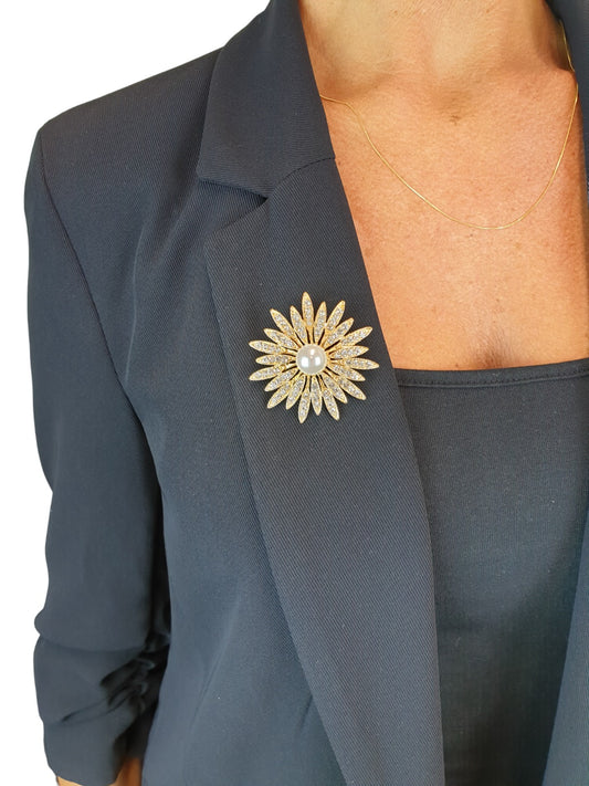 Floral Cluster Diamante Brooch Gold